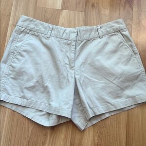 Land and Sea cream shorts front pockets faux back pockets size 10